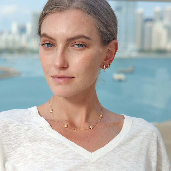 J&D Classic Style 18K Gold Stainless Steel White Zircon Flower O-chain Necklaces