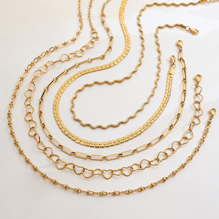 J&D Classic 18K Gold Stainless Steel Simple Minimalist Wave Twisted Chain Paper Clip Hollow Heart Chain Paper Link Necklace