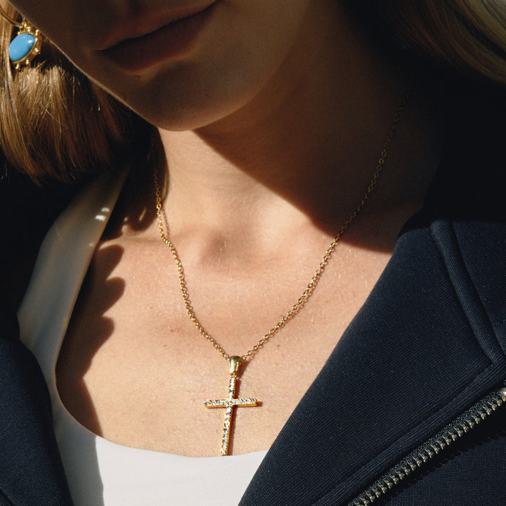 J&D Jewelry Waterproof Stainless Steel 18K PVD Gold Plating Cable Chain White Transparent Pave Cross Necklace